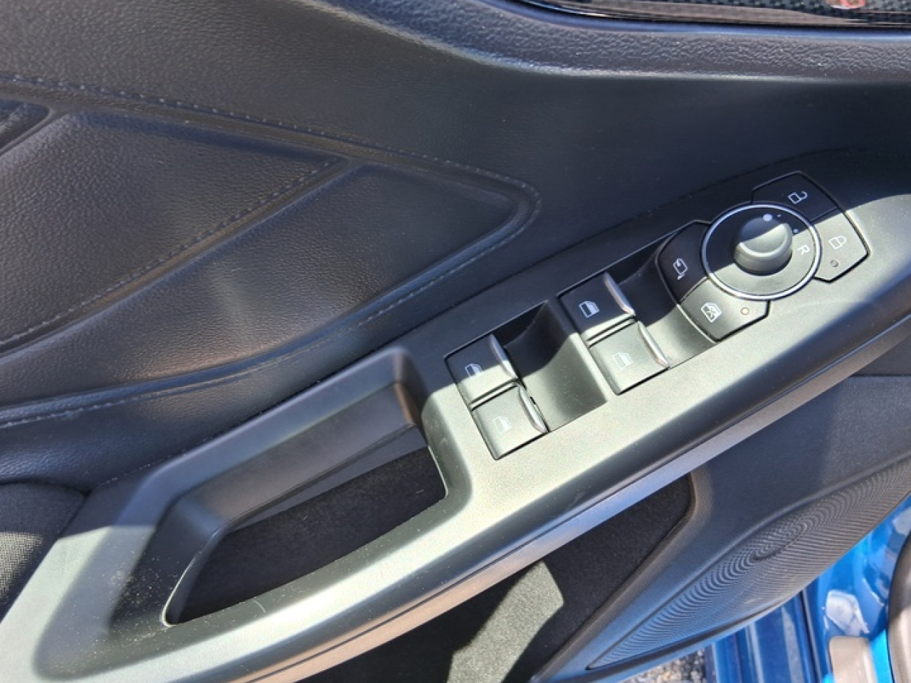 Ford Focus 1.0 EcoBost MHEV ST-Line X 125 CV