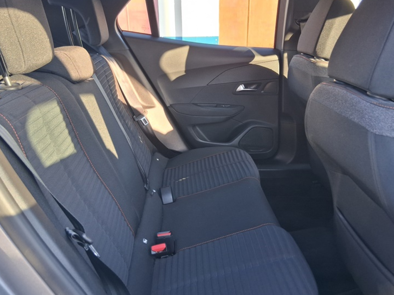 Peugeot 2008 1.5 BlueHdi Active Pack ETA 8