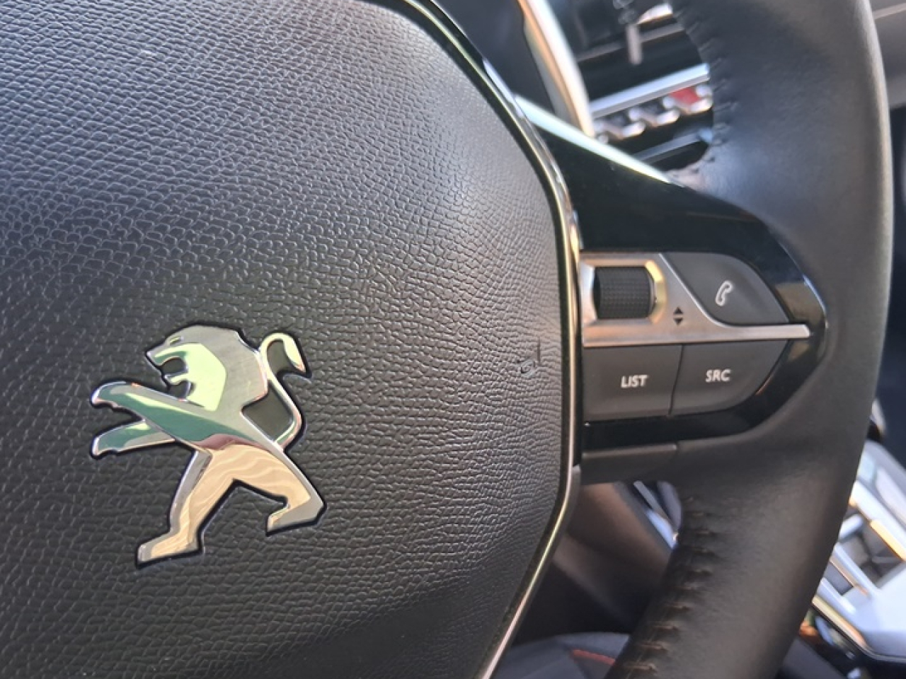 Peugeot 2008 1.5 BlueHdi Active Pack ETA 8