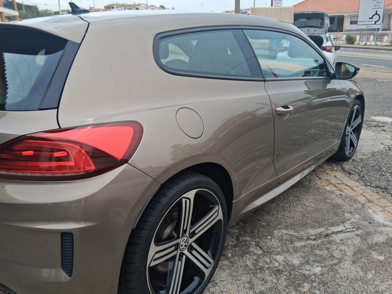 Volkswagen Scirocco 2.0 TSI R DSG 252 Cv