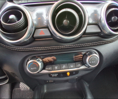 NISSAN JUKE 1.0 DIG-T N-CONNECTA 114 CV