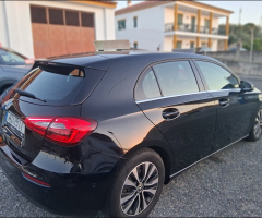 Mercedes-Benz Classe A 180 D Style Automático