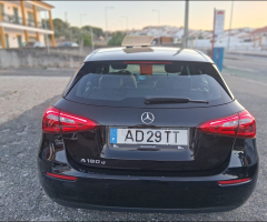 Mercedes-Benz Classe A 180 D Style Automático