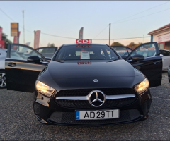 Mercedes-Benz Classe A 180 D Style Automático